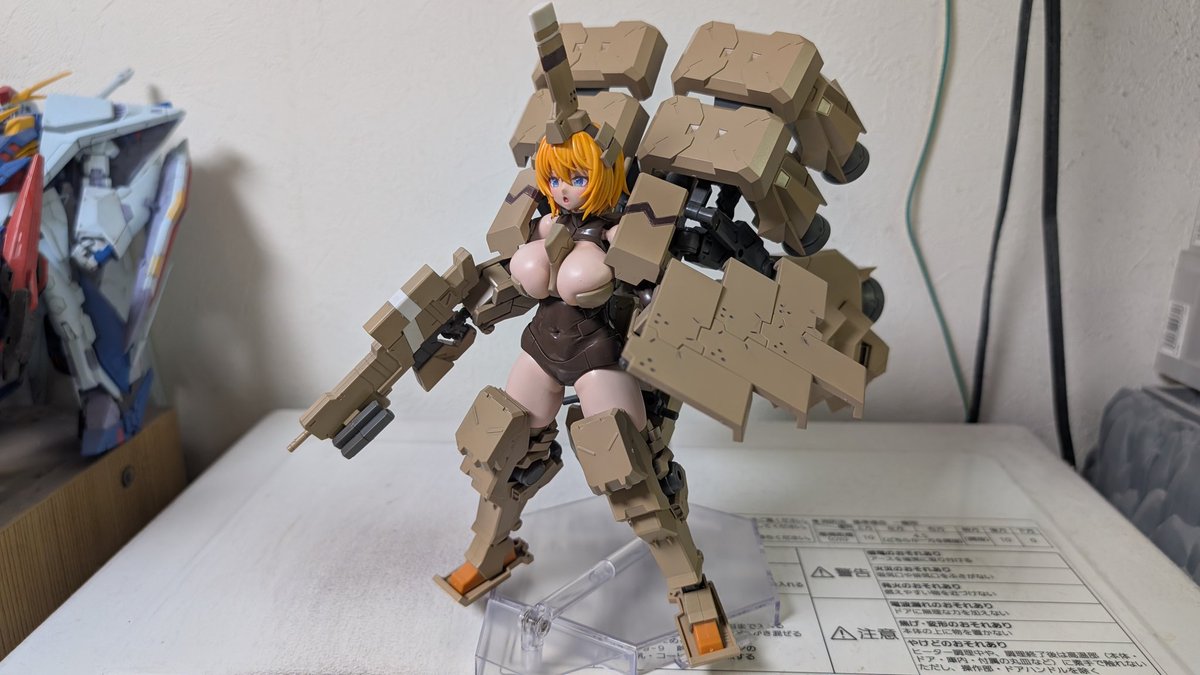 FAガール輝鎚完成、追加でFAエクステンドアームズ05を装備。まさしく