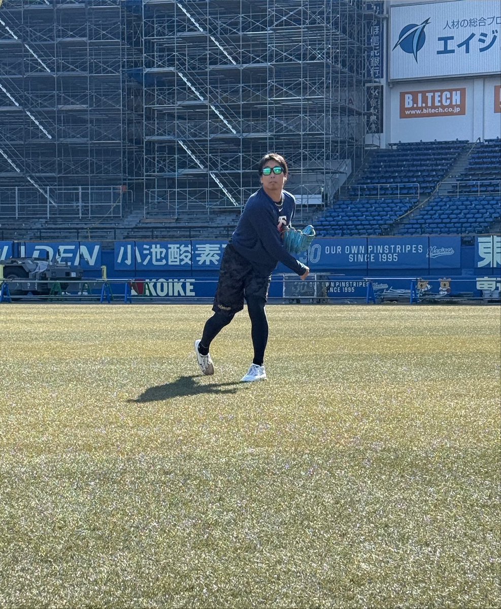 ビジュアル撮影後、ZOZOマリンで自主トレを行った #益田直也 投手