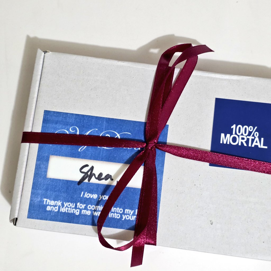 unboxing this pretty package straight from the airport 😊 thank you so much, eju! i love everything (+ the letter 🥹) 

just know that i'll always support your craft, and I’m so grateful to have met you too 🫶🏻  looking forward to seeing more of your collections hehe

#MORT4LMAIL