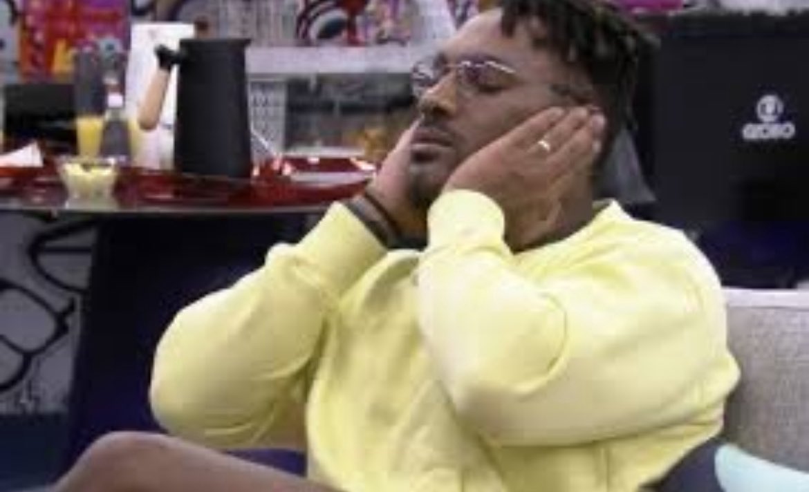 monni_tuiteira's tweet image. Ou vocês julgam os gritos da Sol, ou vocês apoiam os gritos dessa Milena insuportável!!
Endemonizar uma e apoiar a outra não dá!
#BBB #BBB26