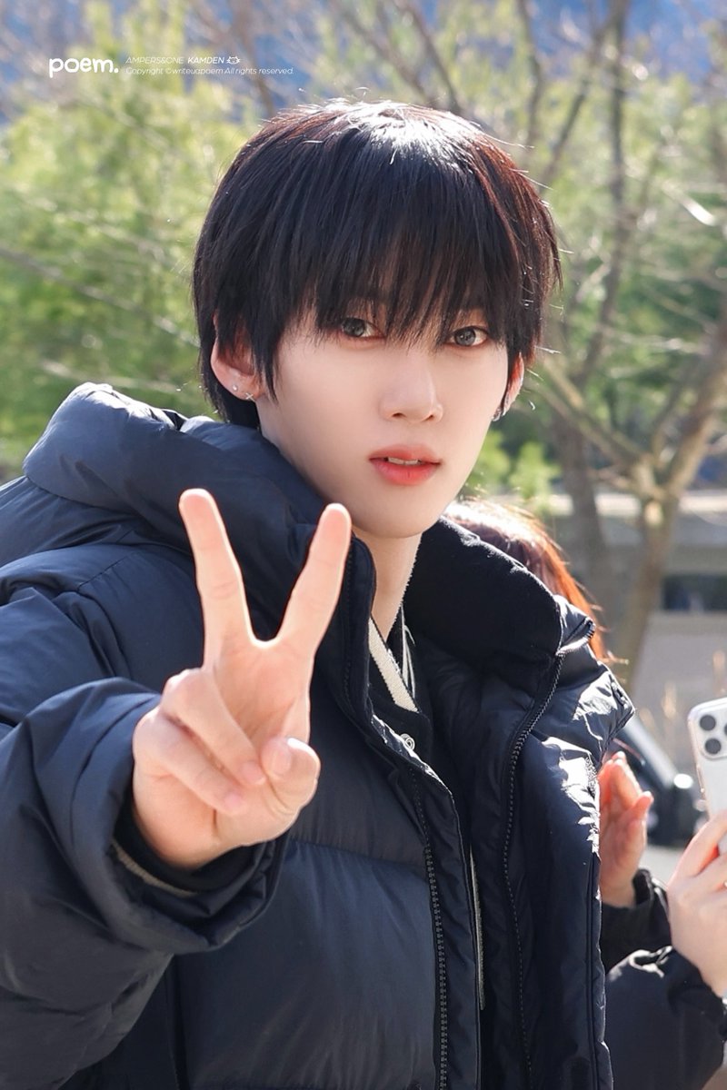 writeuapoem's tweet image. 260127 아돌한출근

#나캠든 #KAMDEN #앰퍼샌드원
#나두빈 #カムデン #AMPERSANDONE