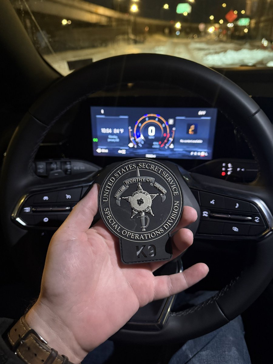nicksortor's tweet photo. I’ve spent a good chunk of the past 36 hours pulling first responders and federal agents out of snow banks here in DC.

And I truly appreciate @SecretService rewarding me with this patch after I freed one of their K-9 units near the White House.

Happy to help fellow patriots 🫡 https://t.co/bVI1byPqi9