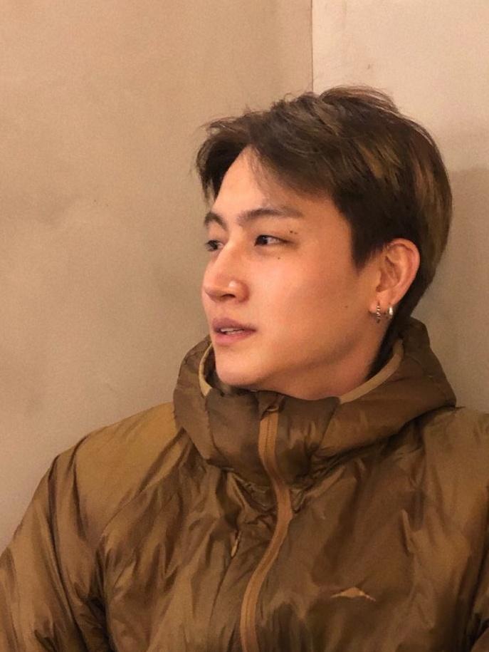 BnyoungBaby's tweet photo. “Do you still like him?”                  “I do”

#JAYB #제이비 https://t.co/MNpTvuXvkp