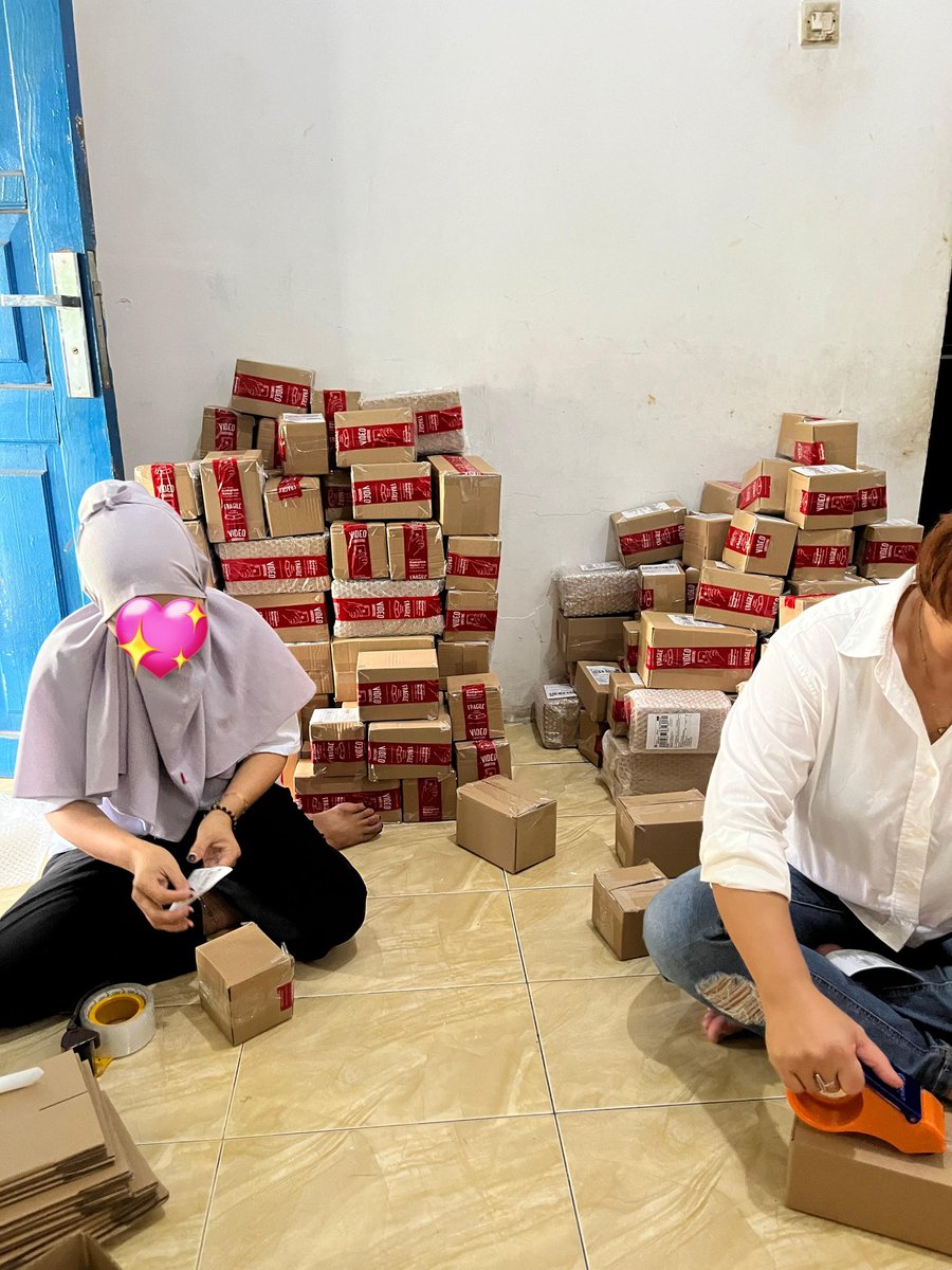 siPisces22's tweet photo. DONE pengiriman hari ini

TERIMAKASIH buat semua yg udh order Kukiss 5ribuan aku 🥺🙏
Semoga rejekinya mengalir derasss✨

Hari ini Jam 8 malam aku Restock lagi ya di Shoppe ☺✨

Ayoo di Beyiiiii🥰😁

Kunjungi toko saya di Shopee! Segigit.idn: https://t.co/smwkEwBQwU https://t.co/SrCaFSP2Or