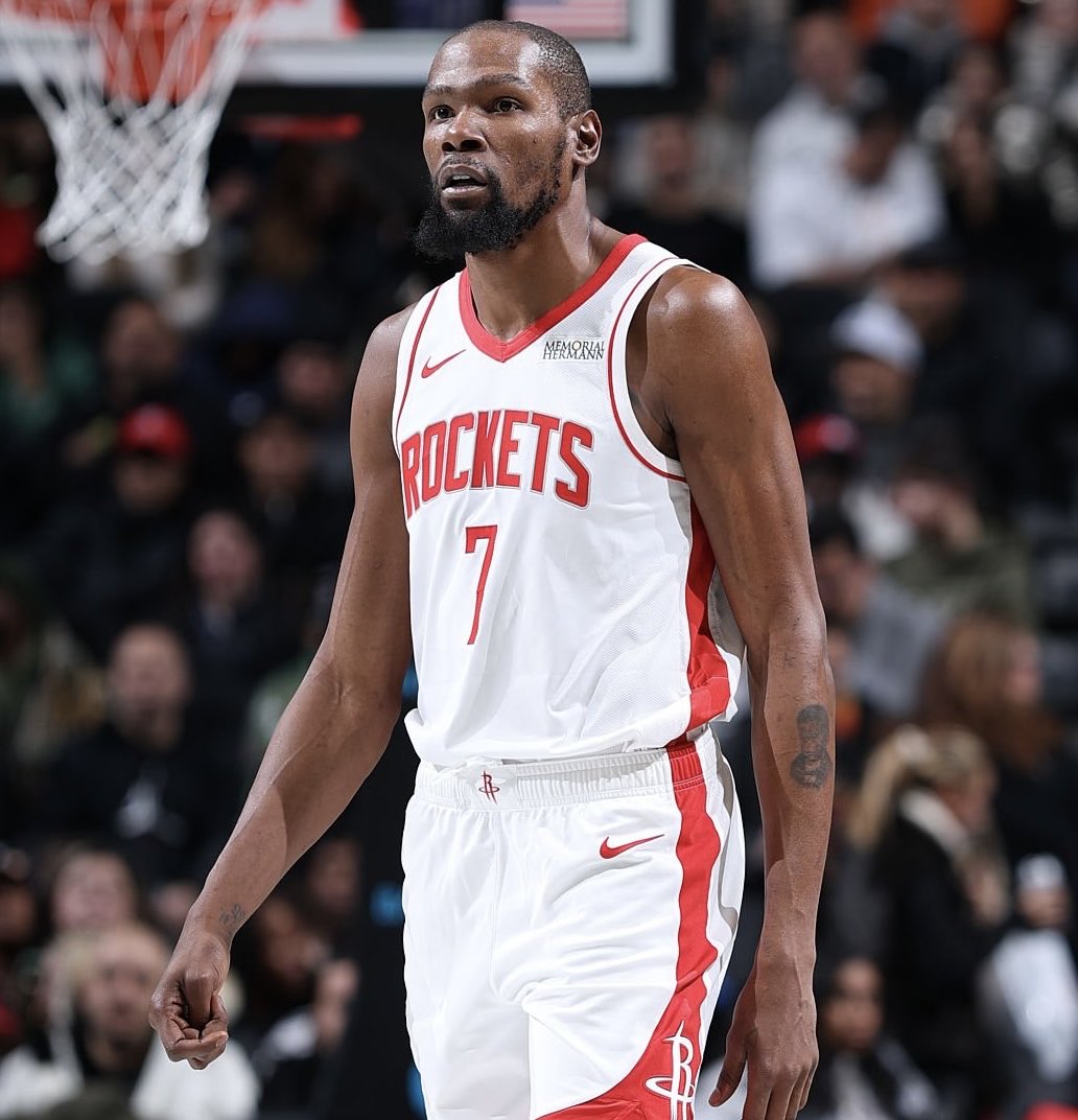 PolymarketHoops's tweet image. Most 4th quarter points in 2026:

104 — LeBron James
102 — Kevin Durant