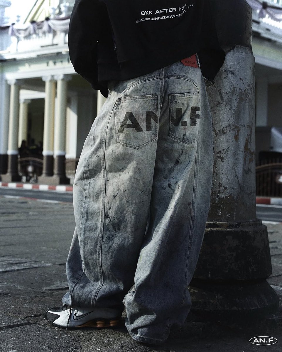 YinOFFICIALTH's tweet image. Drop 2
AN.F Baggy Jeans
Price 1,990 Baht

AN.F JORT JEANS
Price 1,690 Baht

Available NOW in-store at Freak, Siam Square Soi 7
Also Available on TODAY (starting from 11:11 AM) via LINE SHOPPING and Shopee.

cr. anwyll .co
#ANF
#MidnightBakeryCollection
#ANWYLL x #freakth