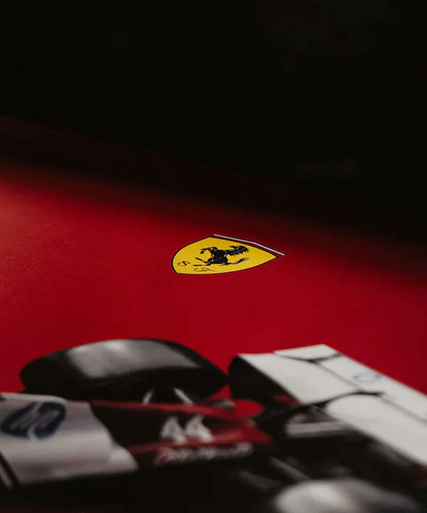 eurosports_shop's tweet photo. 🔥30%オフセール🔥

フェラーリ SF25 スクーデリア フェラーリ HP F1 Team ポスター🐎✨

通常価格¥24,750 →販売価格¥17,325

商品ページはこちらから⬇️
https://t.co/M2kXGlujsz
#f1jp #Ferrari #ScuderiaFerrari #SF25 #FerrariSF25
#フェラーリ https://t.co/XfJgyxrT7i