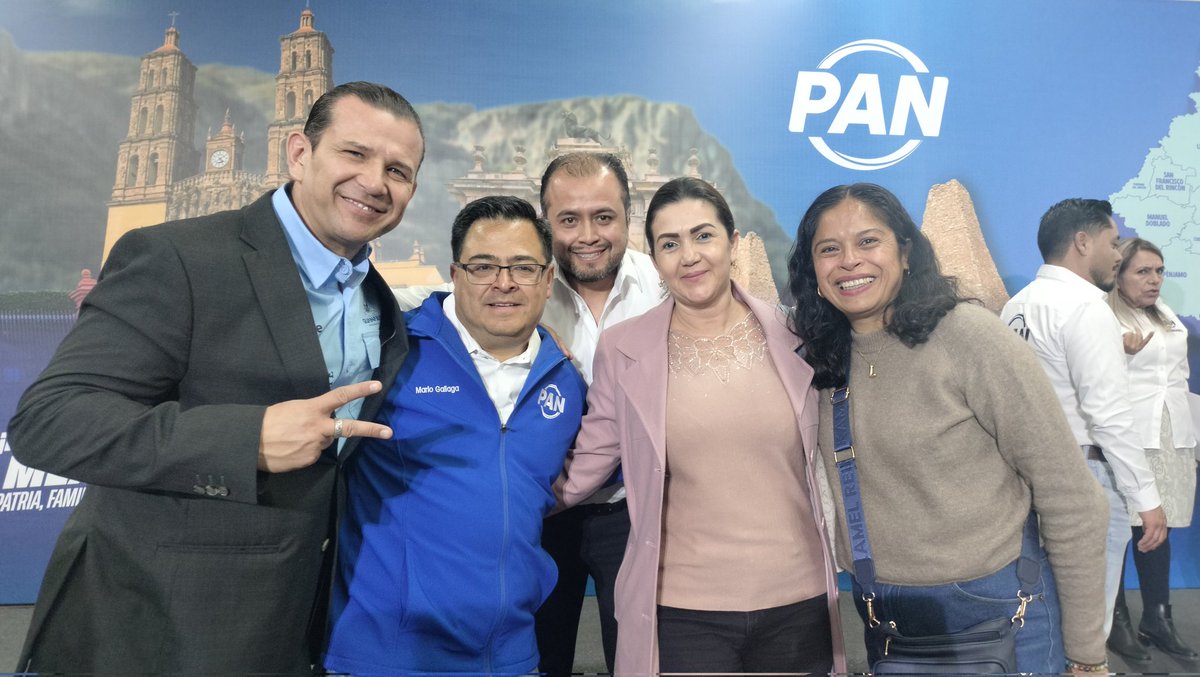 En unidad y el objetivo de trabajar por nuestra Gente, en <a href="/PANGuanajuato/">PAN CDE Guanajuato</a> con claridad del presente; #PatriaFamiliaYLibertad con <a href="/aldo_marquez/">Aldo Márquez</a> Presidente CDE, Juanita de la Cruz Secretaria General y liderazgos panistas de los 46 municipios.