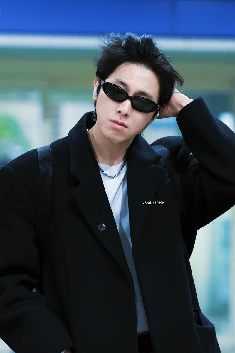 mamawayunopen's tweet image. あんにょん^^
もうホントにね、こちらの方"同じ人"ワードを使いたくなる🤩十分わかってるのにね💕でも、根本はどちらもサービス精神旺盛な心優しいエンターテイナー✨️ 

ユノが心穏やかに過ごせます様に☘️
Have A Nice Yunho Day🩷

#Stretch #BodyLanguage
#IKNOW #UKNOW
#유노윤호 #ユンホ