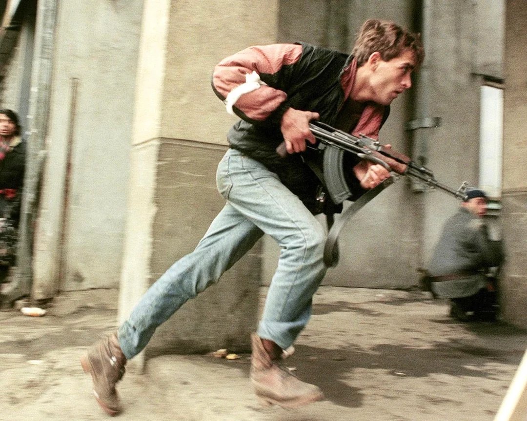 faustianwigger's tweet image. American leftists keep trying to recreate aura pics from 1970s-1980s civil conflicts in Eastern Europe or the Middle East but it doesn't work because they're all deformed freaks