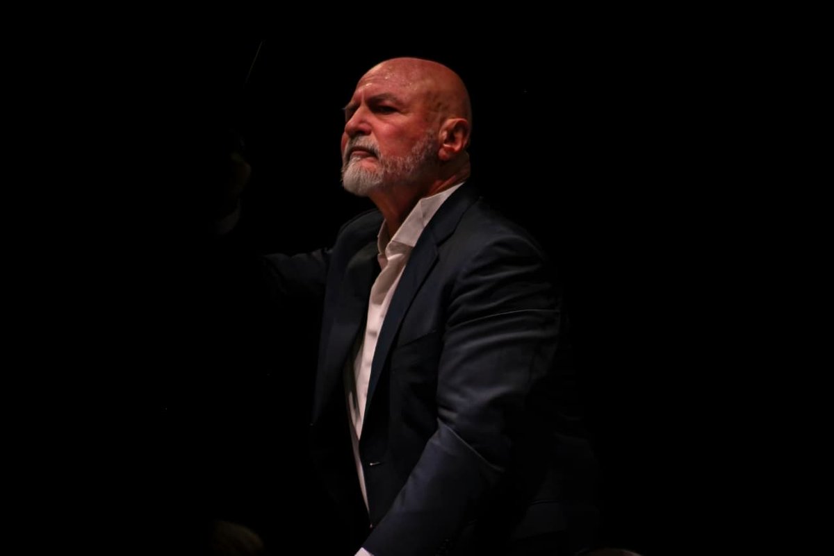 seculturaslp's tweet photo. #EnFotos | 🎻✨ No queríamos dejar de compartirte algunas imágenes de la gran noche que vivimos con la primera presentación de 2026 de la Orquesta Sinfónica de San Luis Potosí, en su «Concierto de Año Nuevo» 🧵 https://t.co/4aYfTrx1Sz