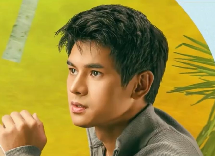 ✅✅✅✅

Our EDWARD… pogi kahit tumatakbo