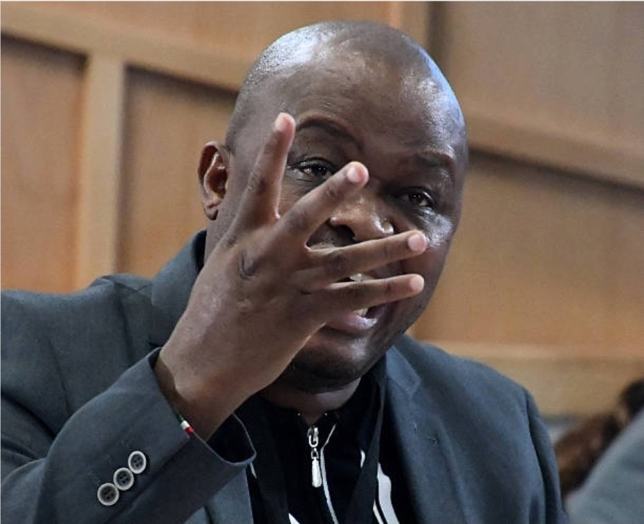MediaZaban865's tweet photo. #WitnessE brought receipts: call logs, timestamps, details for days‼️

Unlike someone we all watched who came with mabarebare vibes, was clearly coached by Mchunu to go there and claim to be a spy:

“Do you believe I’m an informant, Commissioners?”

“It doesn’t work that way in my world, Commissioners.”

#MadlangaCommision
#Mkhwanazi
#mchunu #WitnessE #ADHOCcommitee