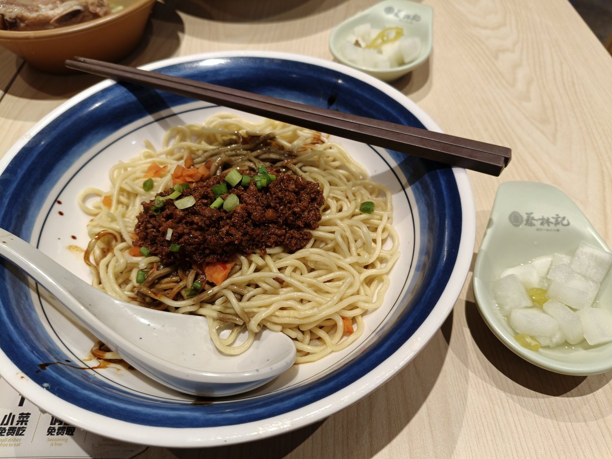 Enjoying GrabFood 50% off