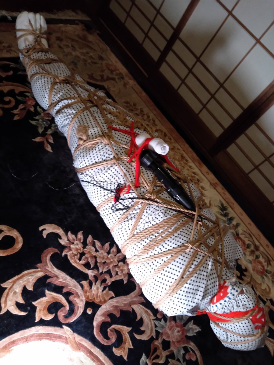 長縄使い tweet media