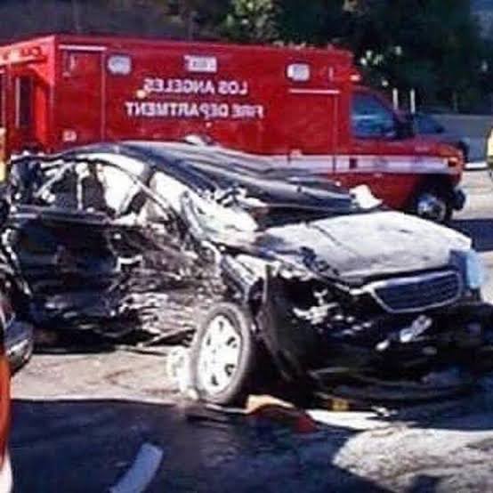 yeunrlsd's tweet image. People underestimate how bad Ye’s car crash and his condition after was.