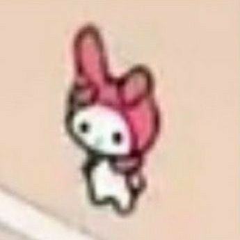 Me reporto de vuelta 
Como ya conte hace un tiempo, la mamá de due está lidiando con cáncer de mama, q hace unos dias pasó de etapa 2 a 4 y eso me ha tenido sin ganas de nada, y plus teniendo q salir a repartir cv por el tratamiento
Lamento no estar, no puedo prometer venir mas