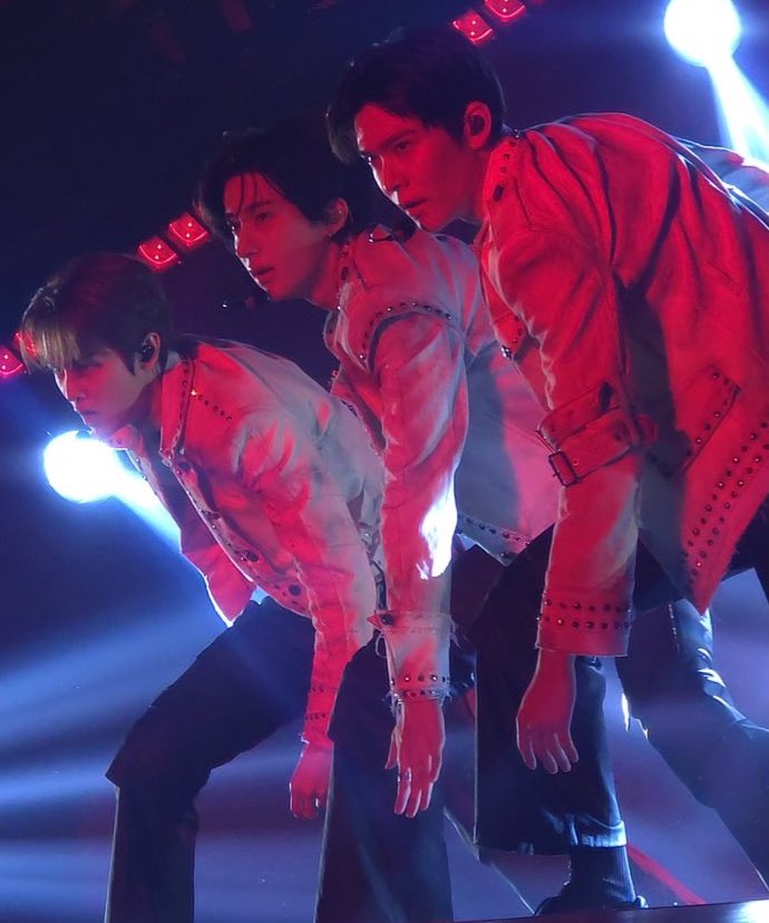 toni (@asbaguette) on Twitter photo 