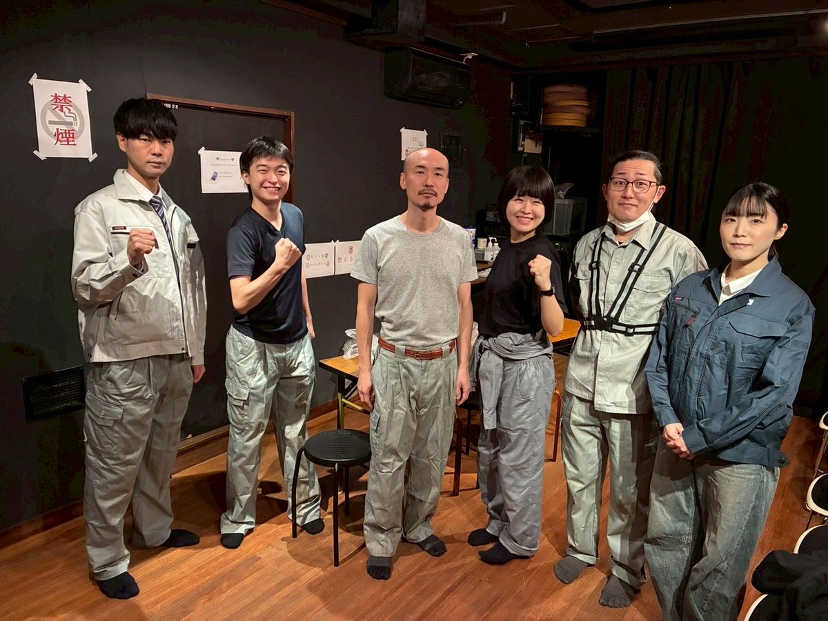 0429_halu's tweet photo. 24/7labo第5回公演「 #土砂降りの太陽 」
無事終演しました。
ご来場頂いたお客様、ありがとうございました！

今回かなり苦戦しましたがその分楽しい公演でした！

あと奥歯の歯茎が炎症を起こしました！ https://t.co/HZFfmJfdF8