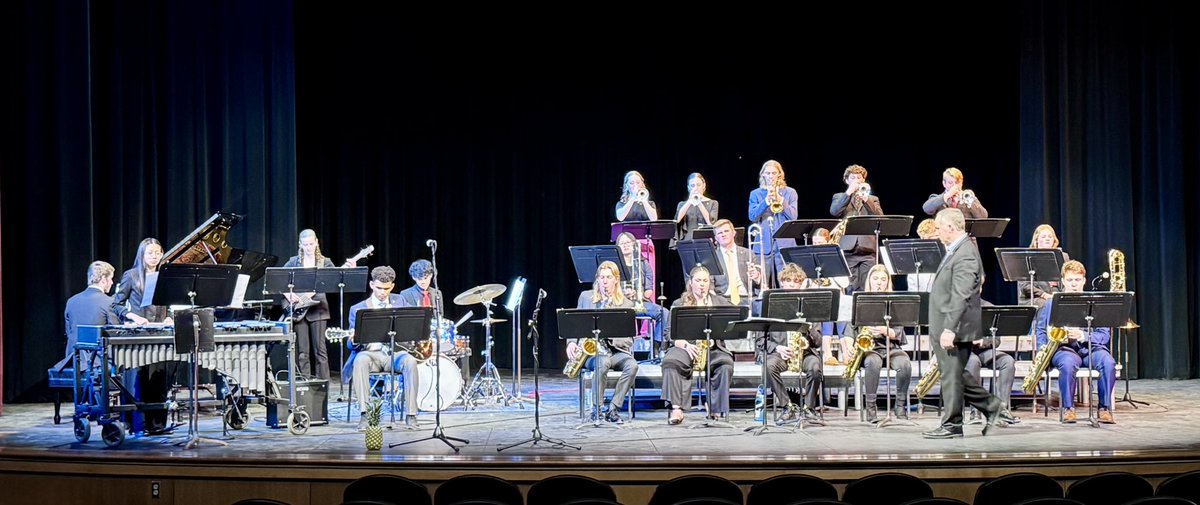 Xavier Bands tweet media