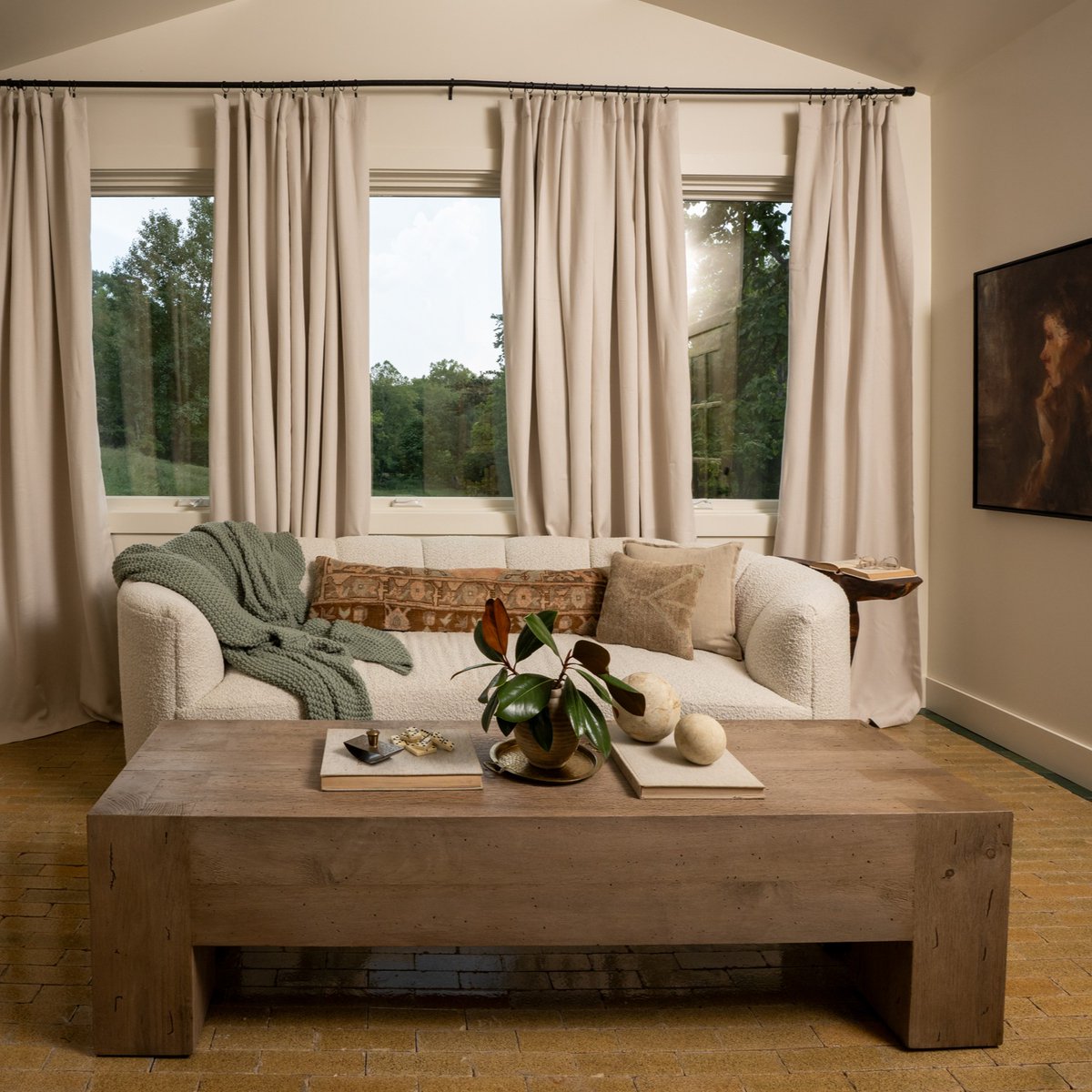 discovery+ tweet media