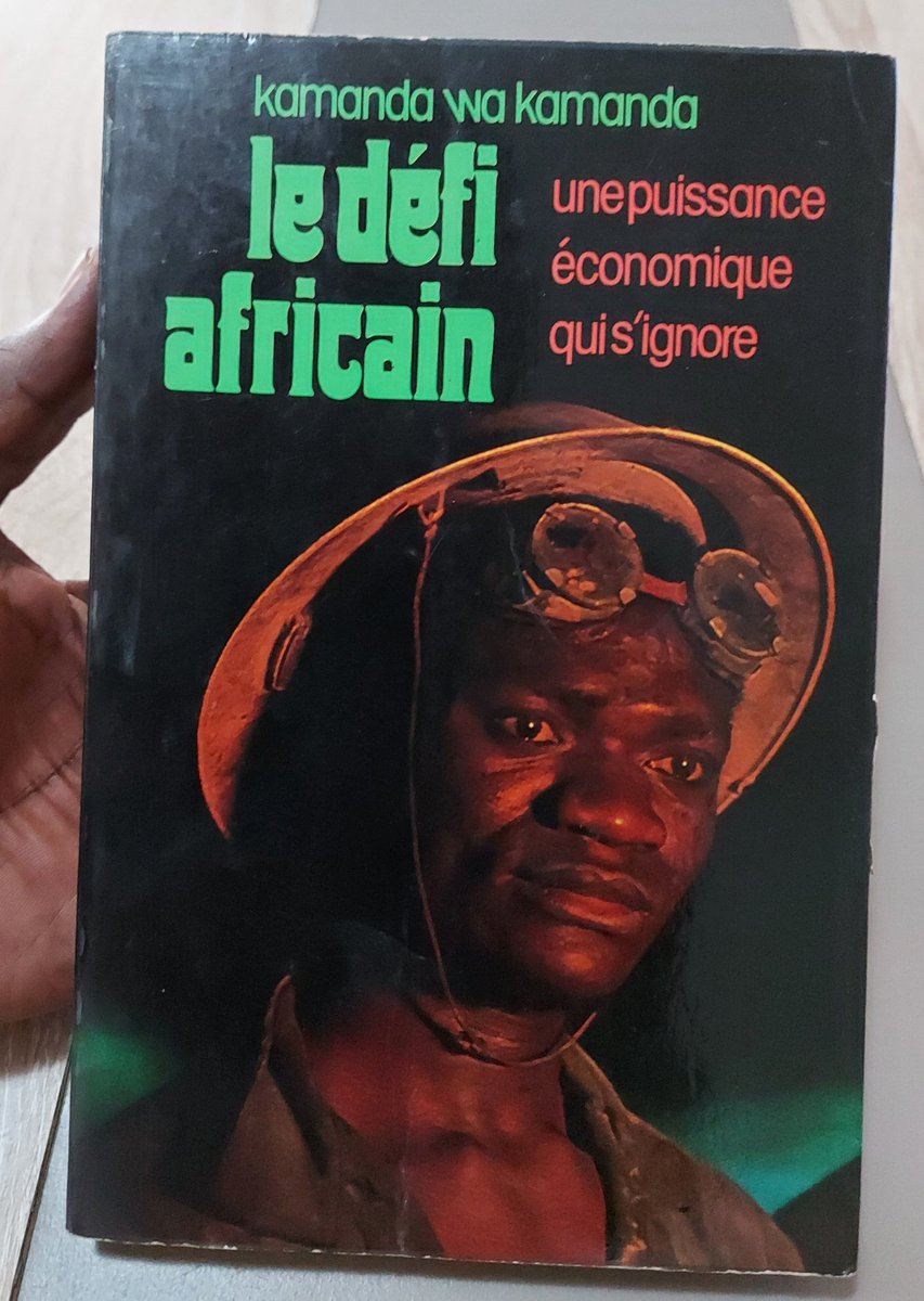 Maître Gérard Kamanda Wa Kamanda,alors Secrétaire général adjoint de l'OUA, avait écrit un livre intitulé "Le défi africain,une puissance économique qui s'ignore" publié en 1976. 
Dans ce livre, Maître Kamanda Wa Kamanda proposait de mettre fin à la "balkanisation économique" de