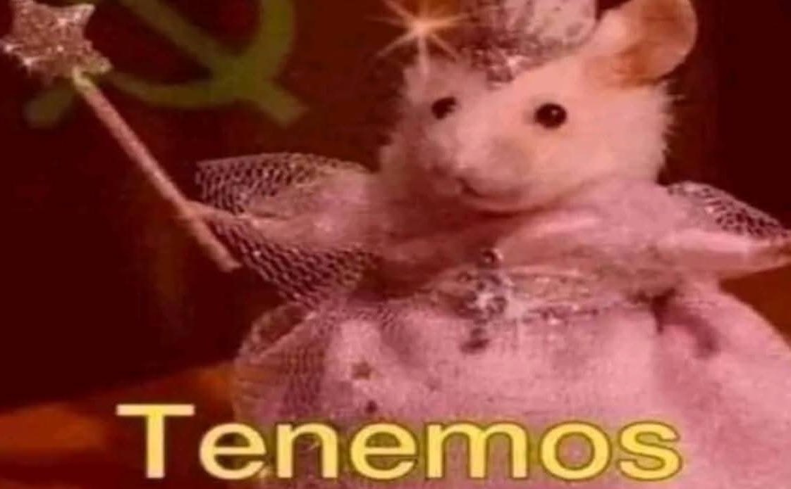 Mi hermana: tengo una blusa bien bonita me la compré ayer...
Yo: