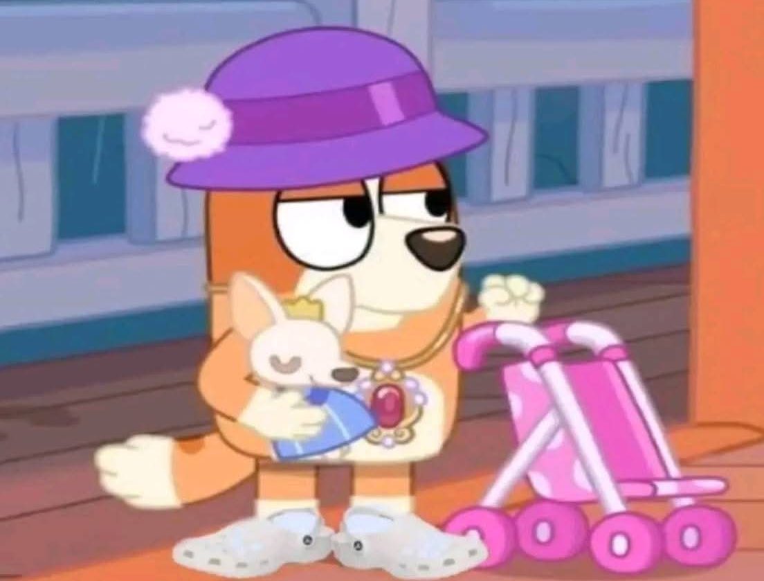 Mi niña cuando escucha:
"ponte los zapatos que vamos a la tienda"