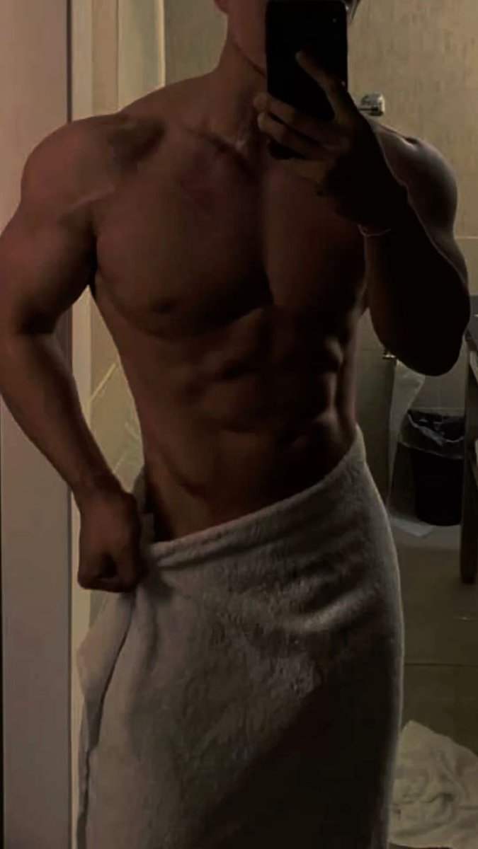 ㅤ
                     
      Después de un día largo, al fin en casa 
　　　 　　
ᅠ
ᅠ
   ᅠ #𝐒𝐄𝐗𝐑𝐎𝐋                            #𝐅𝐑𝐄𝐄𝐑𝐎𝐋

ᅠ