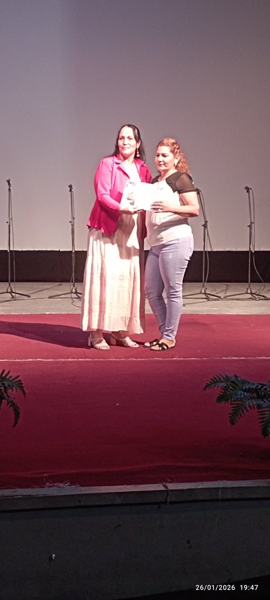 SMTCIE_IJ's tweet photo. Gala político cultural en saludo al #87AniversarioCTC  Ocasión especial para reconocer a  las empresas 
#Desoft  #Radiocuba y la empresa de 
#Correos con la condición #87AniversarioCTC 

Felicidades para todos.

#IslaDeLaJuventud 

#PorCubaJuntosCreamos https://t.co/9HVFH8rHgV