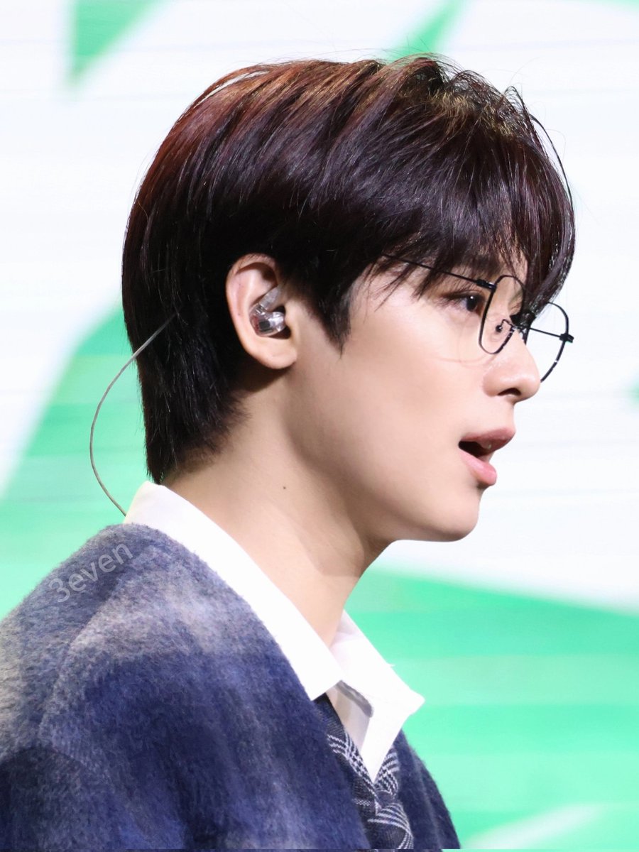 3even_ovo's tweet photo. 260125 fm
🐱😲 牙牙
#THEBOYZ #더보이즈
#JUYEON #주연 https://t.co/vzKiDalwFS