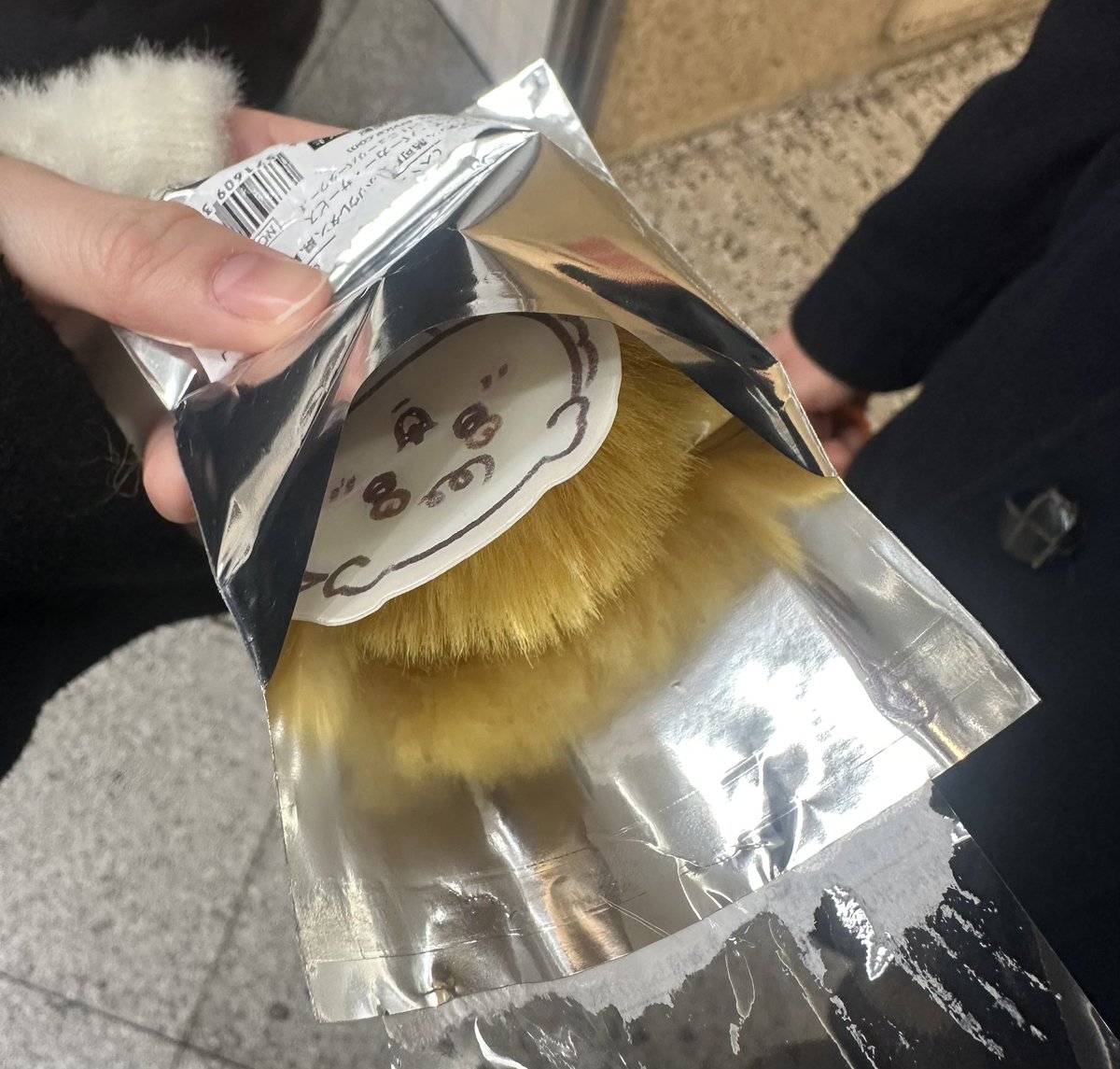 __m1687's tweet photo. 【交換】

ちいかわベビー ノベルティ
ぽんぽんチャーム付きフォンタブ

譲：シーサー

求：モモンガ または ちいかわ

出先の為IDなし失礼します。
交換成立時に改めてIDを添えた写真送ります。
梅田、京都手渡しまたは郵送でのお取引希望です。
お気軽にお声掛けください。 https://t.co/ePrx5Nqjsk
