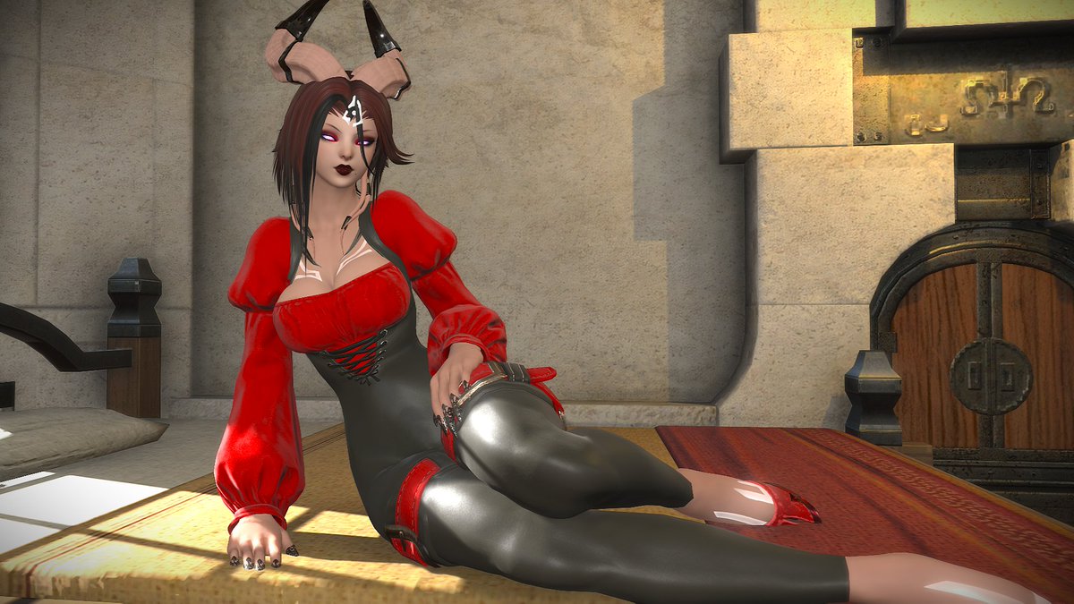 A Quick drop of me In the Humble Set now that maintenance is upon us! See you all on the flip side. 😘❤️

|| #GPOSERS #FFXIV #Draenai ||