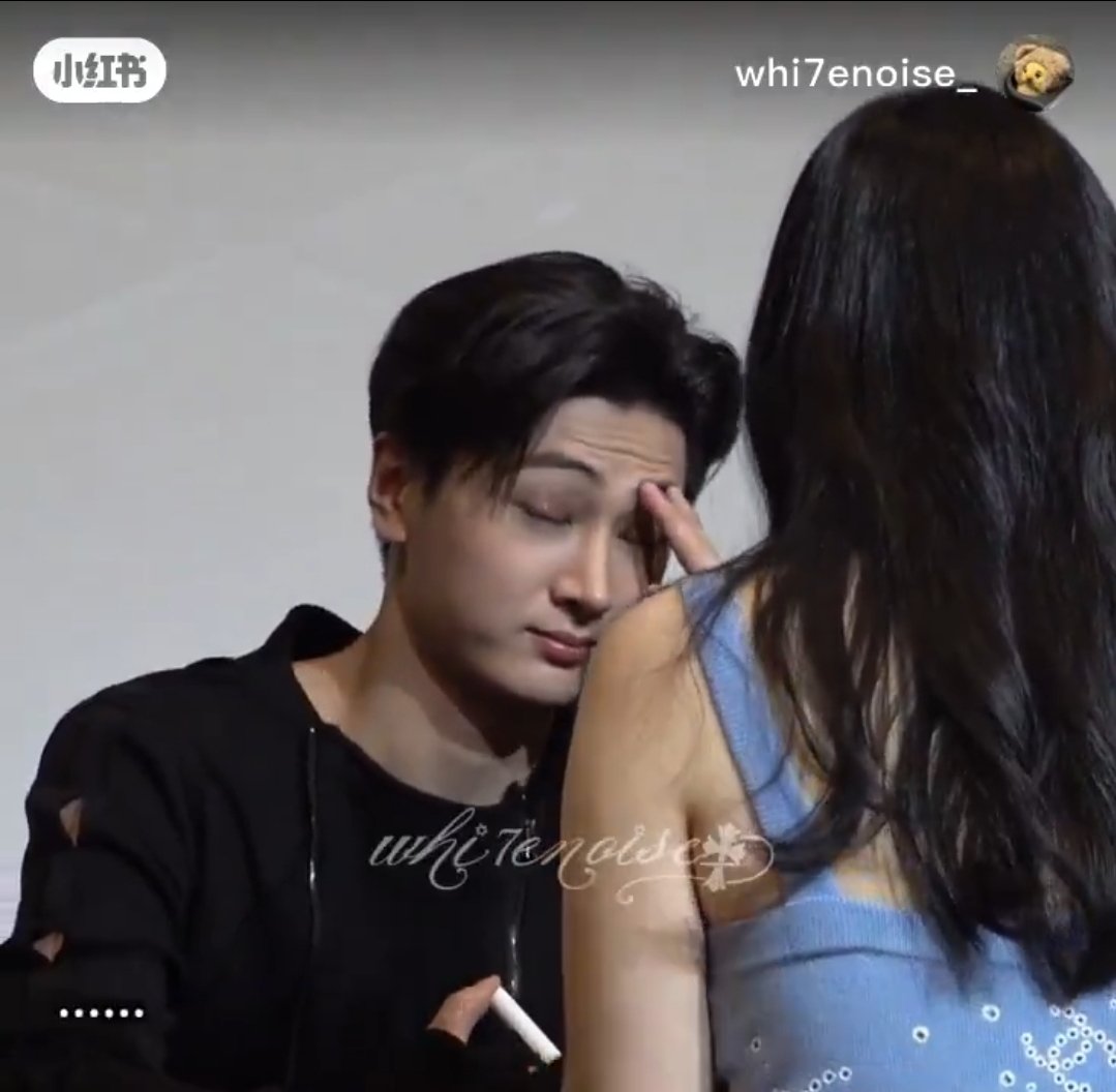 geniusprodjay's tweet image. jjong was being so genuine and hyped to talk to you, but you chose to act like a total creep. i can’t believe we still have to explain that idols are actual human beings and not your fanfic characters. like, is there actually something wrong with your brain? you’re not funny,