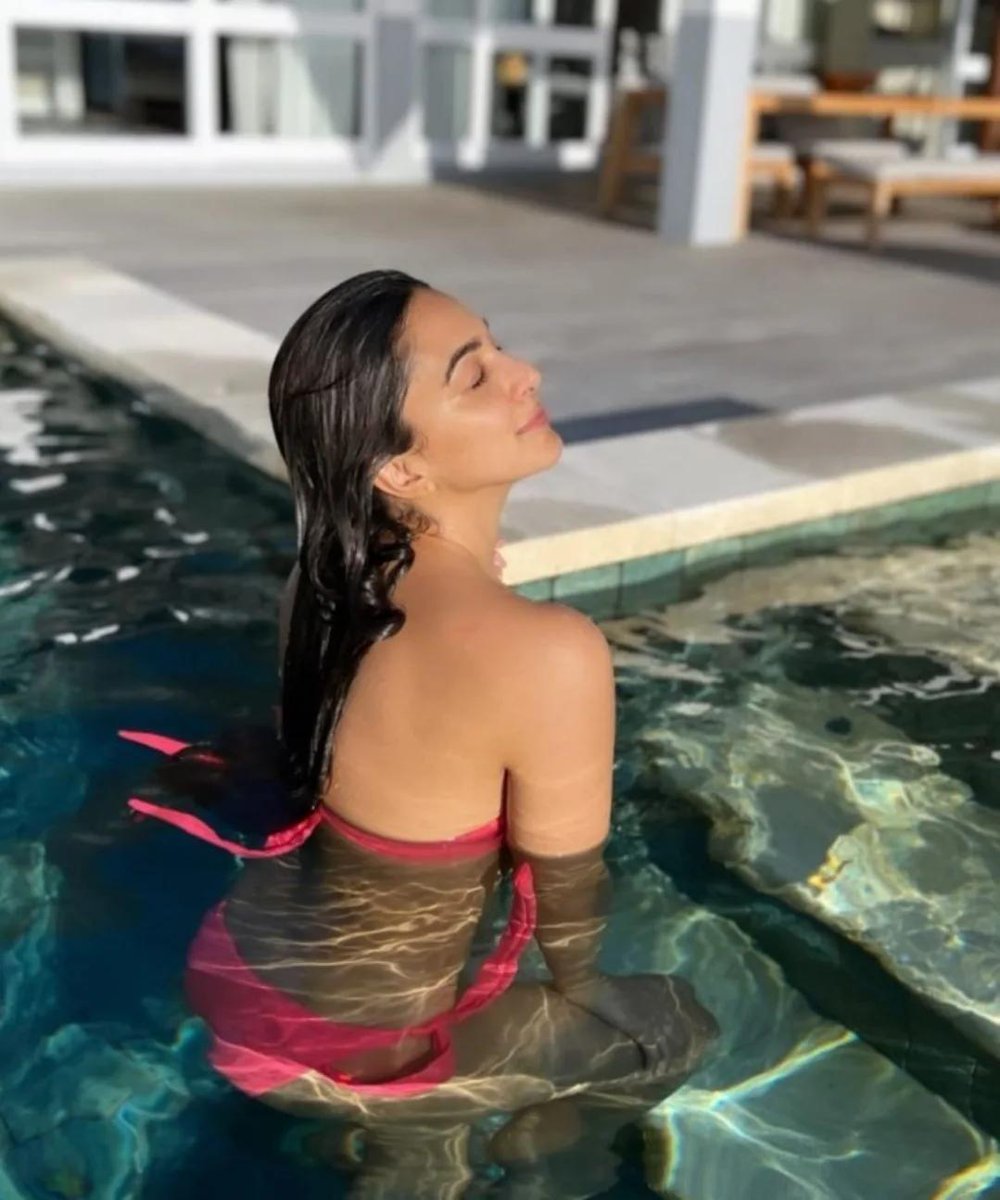 Aww 😚🤍 #KiaraAdvani 

#kiaraadvanihot