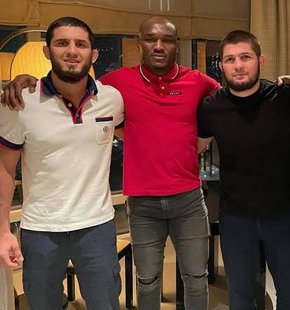 Kırmızı Köşe tweet media