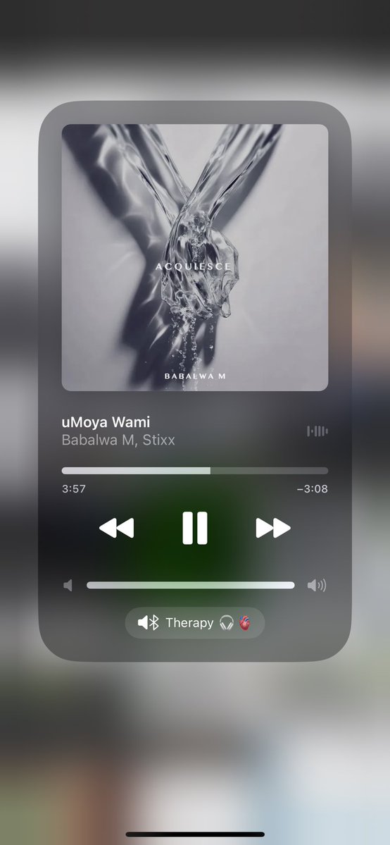 Sphiwe_Mashego's tweet image. Stixx production is on different levels 🔥✍🏾
The is something special about this song yoh😭😭
Nah Babalwa is one of the best female vocalist we ever heard 😭😭
Umoya wami is one of my favourite on the project