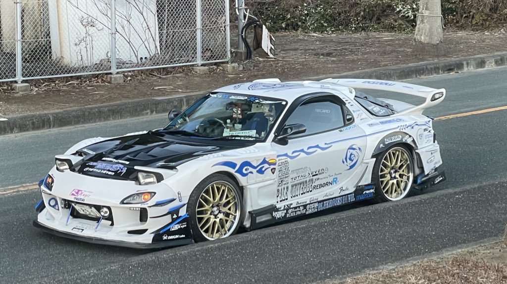 シオン様/白青FD3S 🌽 🌸☄️ 🐑🌂 (@rose_devil_ysd) / Posts / X