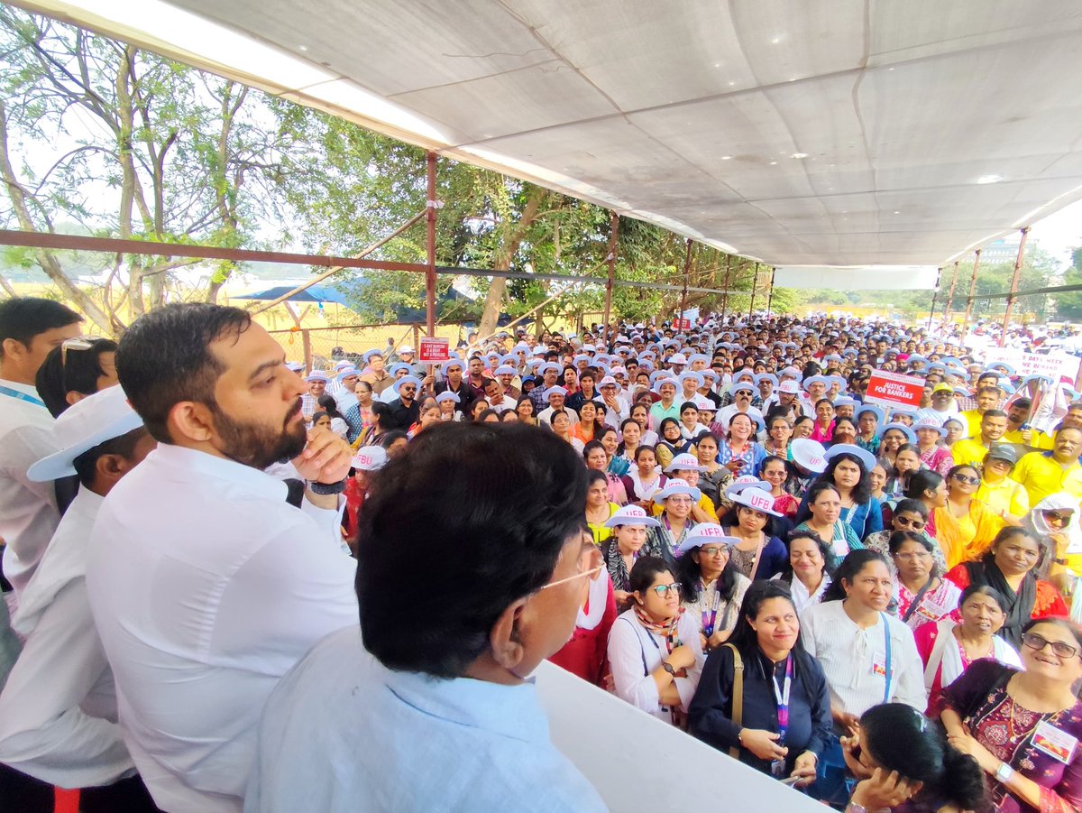 yogeshgodge's tweet photo. @idesibanda #DemonstrationinMumbai https://t.co/FetjQmhxPr