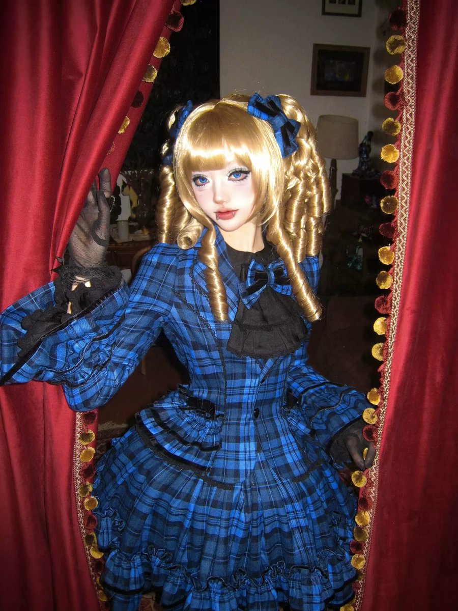 42lolita_'s tweet photo. New🔥Chris's Notes - Old School Lolita Plaid Coat Set

📅Pre-order ends Feb 27, 2026

✨This Old School Lolita Set features vintage plaid and flared sleeves for a cute yet elegant look.

Purchase link: https://t.co/gPWYjP5XLO

#OldSchoolLolita #PlaidCoat #lolitaset #LolitaOutfit https://t.co/6K0Npc6aAq