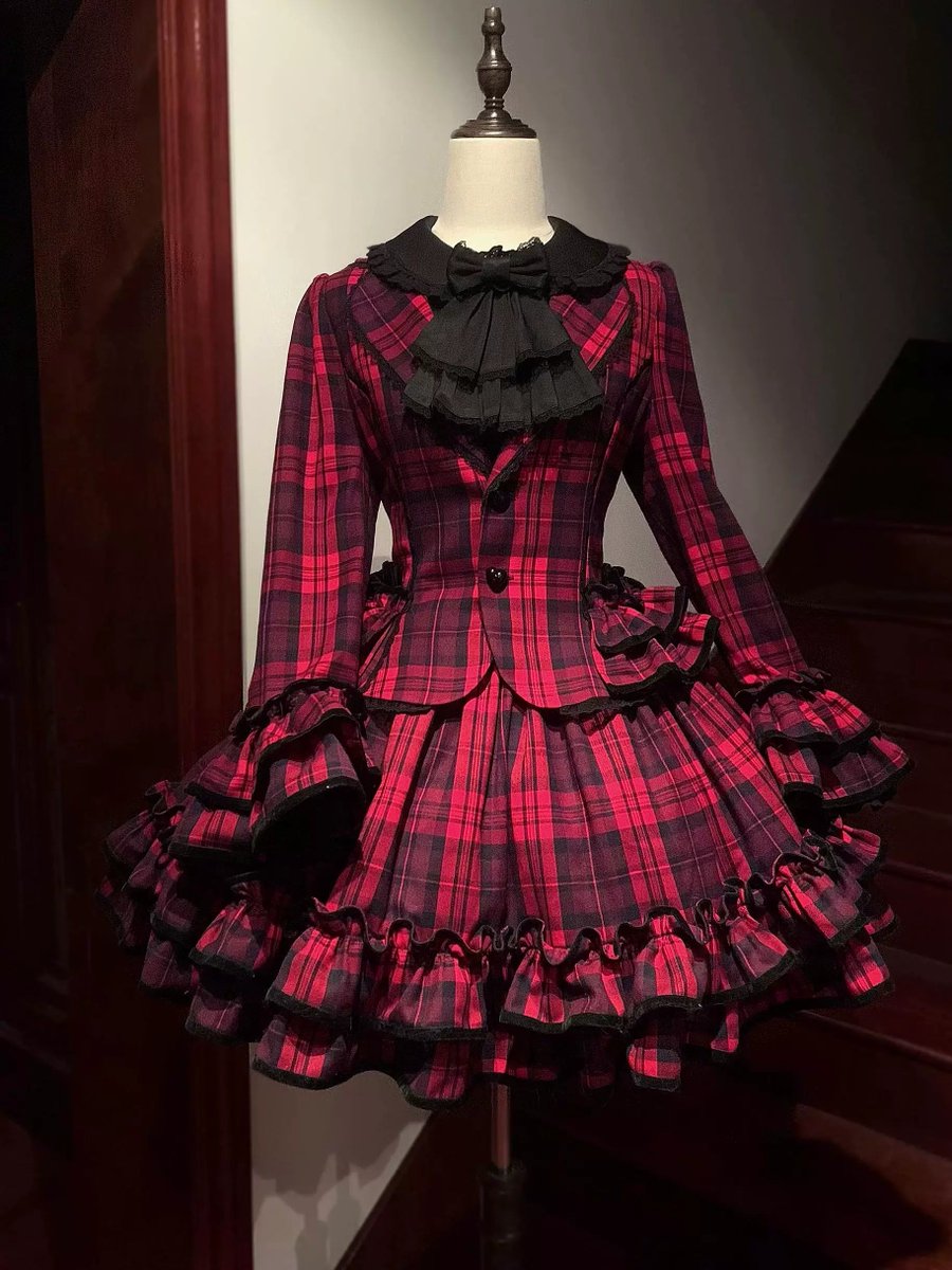 42lolita_'s tweet photo. New🔥Chris's Notes - Old School Lolita Plaid Coat Set

📅Pre-order ends Feb 27, 2026

✨This Old School Lolita Set features vintage plaid and flared sleeves for a cute yet elegant look.

Purchase link: https://t.co/gPWYjP5XLO

#OldSchoolLolita #PlaidCoat #lolitaset #LolitaOutfit https://t.co/6K0Npc6aAq