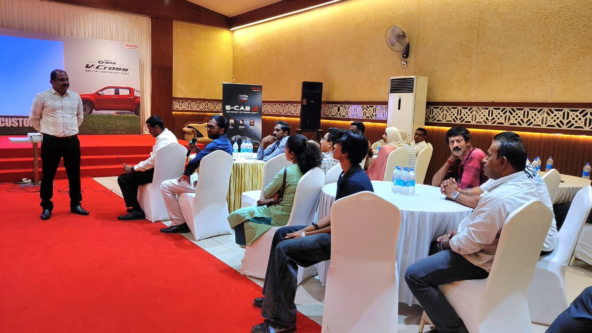 IsuzuIndia's tweet photo. EVM ISUZU organized a customer meet at Kannur showcasing the ISUZU S-CAB Z and V-CROSS.
Customers gained a better understanding of ISUZU and its products and appreciated the performance and durability.
#isuzumotorsindia #CustomerMeet #kannur #kerala #SCABZ #VCross https://t.co/ObBW3ZCX4u