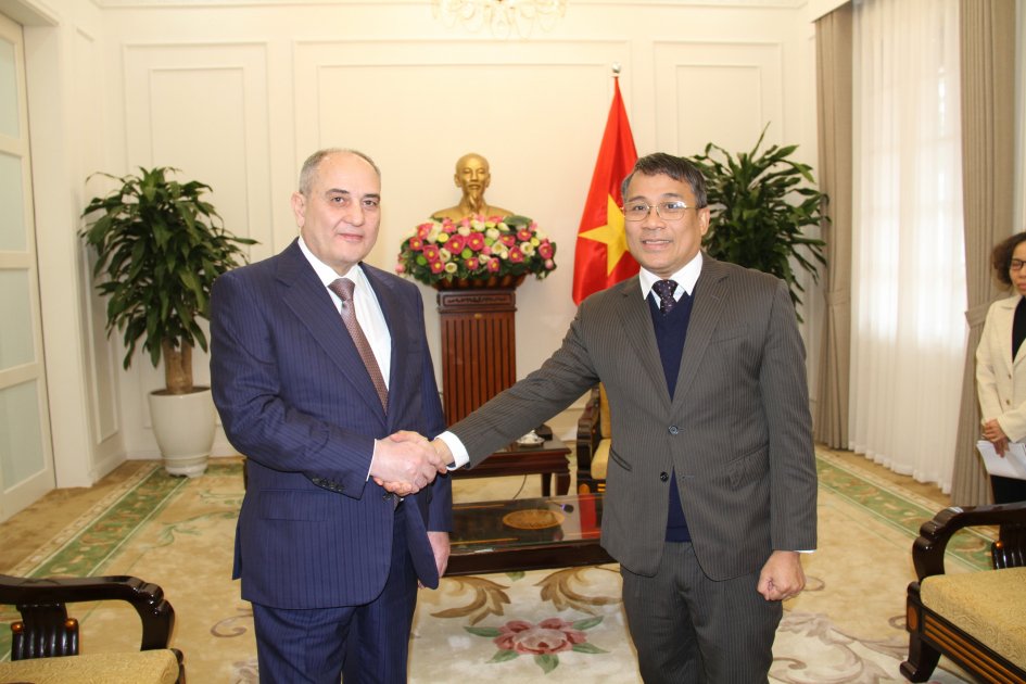 On January 26, Tahir Budagov, Deputy Chairman and Head of the Central Office of the New Azerbaijan Party (YAP), met with To Lam, General Secretary of the Central Committee of the Communist Party of Vietnam.
azertag.az/en/xeber/yap_d…