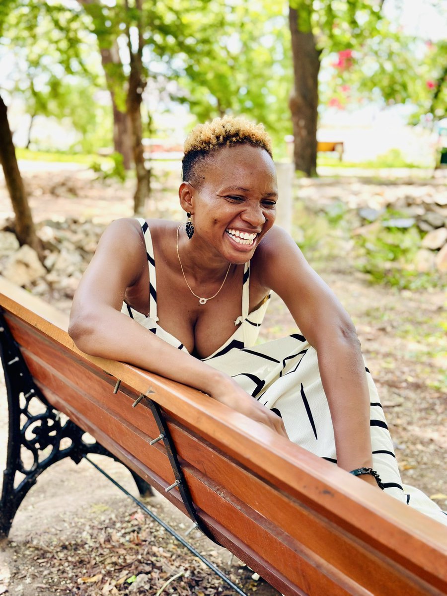 KellyRoberts Banda LLB tweet media