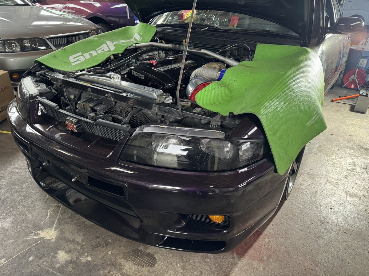 statzm_official's tweet photo. BCNR33 HKS GT3-4R仕様に

ナビ、ドラレコ、レーダー、ウーハー、R35GTR純正キーレス流用キット取り付け。

なかなかヘビーです😁

電装品取り付けもお任せください。
お問い合わせはDMよりお願いします。

#statzm #statz #スタッズエム #bcnr33 https://t.co/KHKJ50ZvmK