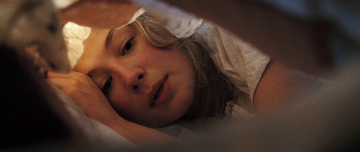 FilmUpdates's tweet image. Happy birthday to Academy Award nominated actress Rosamund Pike!