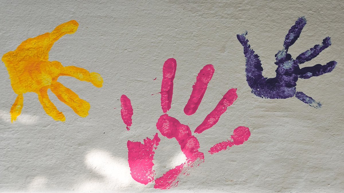 mercedesberlin's tweet photo. LAB: LAB Biology - file 01: Your wrinkled fingers in wa...🖐️ Read further ❗️👉 https://t.co/ED1wGwPYqE #science #biology #evolution #bioengineering #mimetics #technology #history #human https://t.co/FstSUUshTc