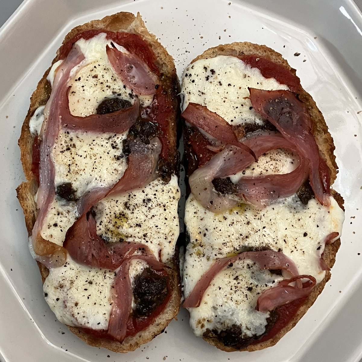 맨날 먹고싶다
맨날 먹고 있는데도