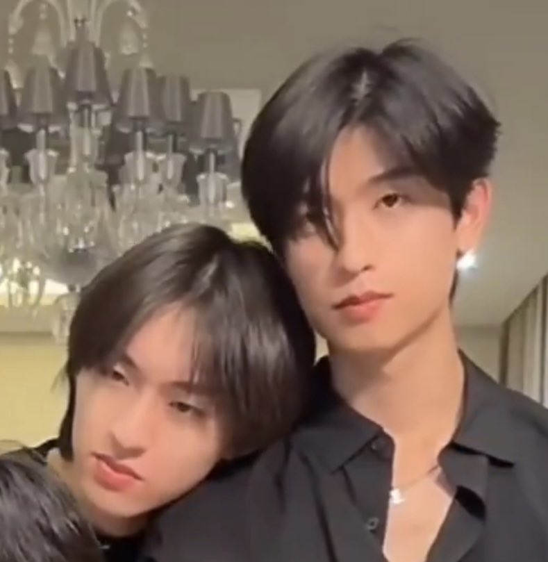 ilysomas's tweet image. 🐈‍⬛🐈