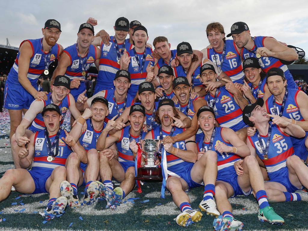 Jon Ralph tweet media